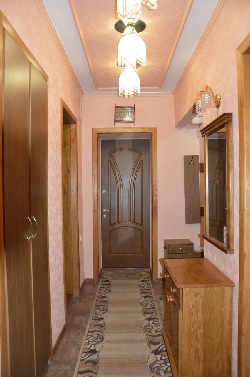 Knaus Apartments Chernivtsi Exterior photo