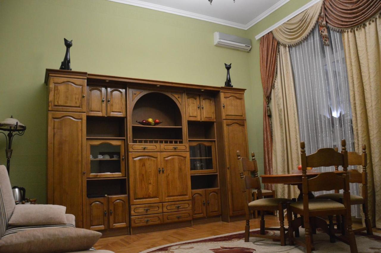 Knaus Apartments Chernivtsi Exterior photo